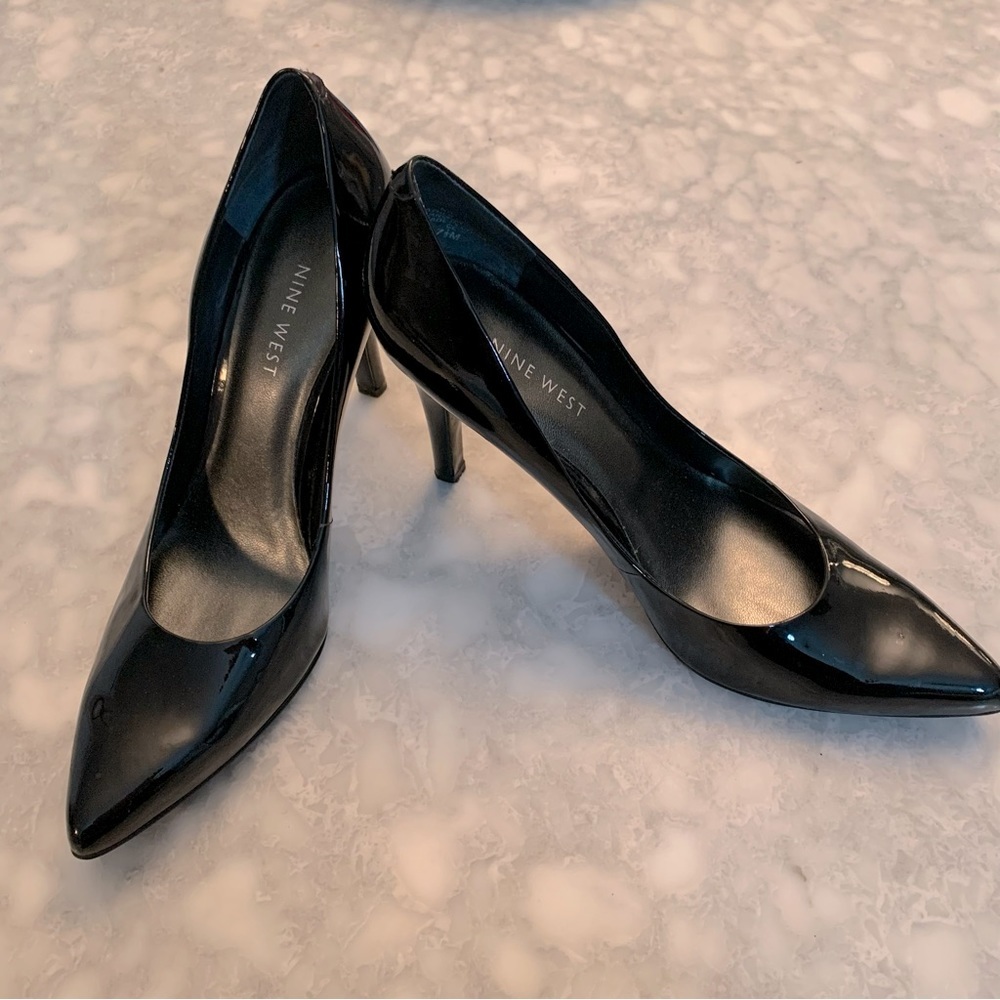 Nine West Patent faux shiny leather black heels